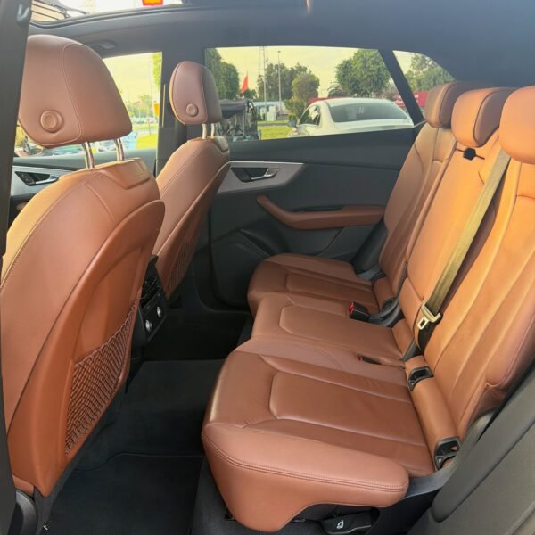 Audi Q8 2021